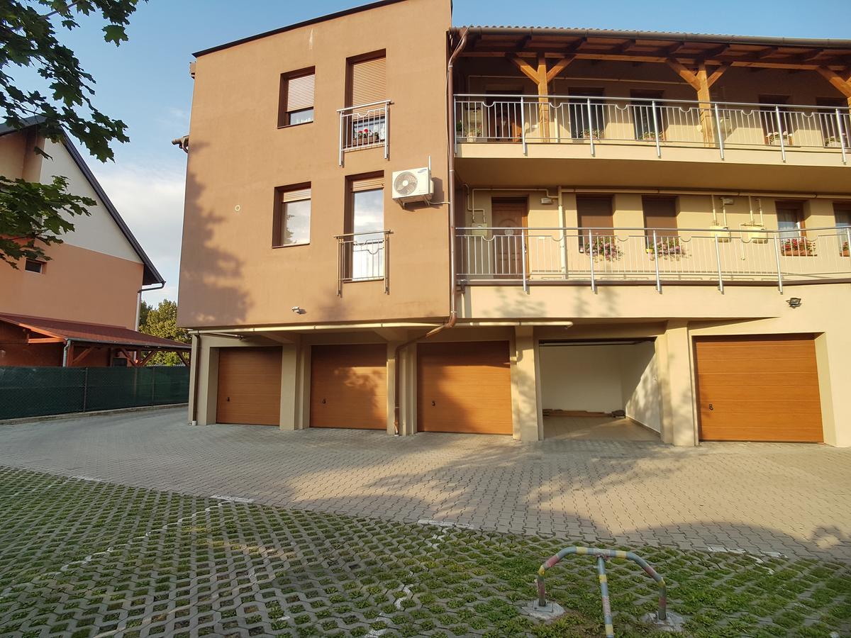 Dorci Apartman Keszthely Exterior foto